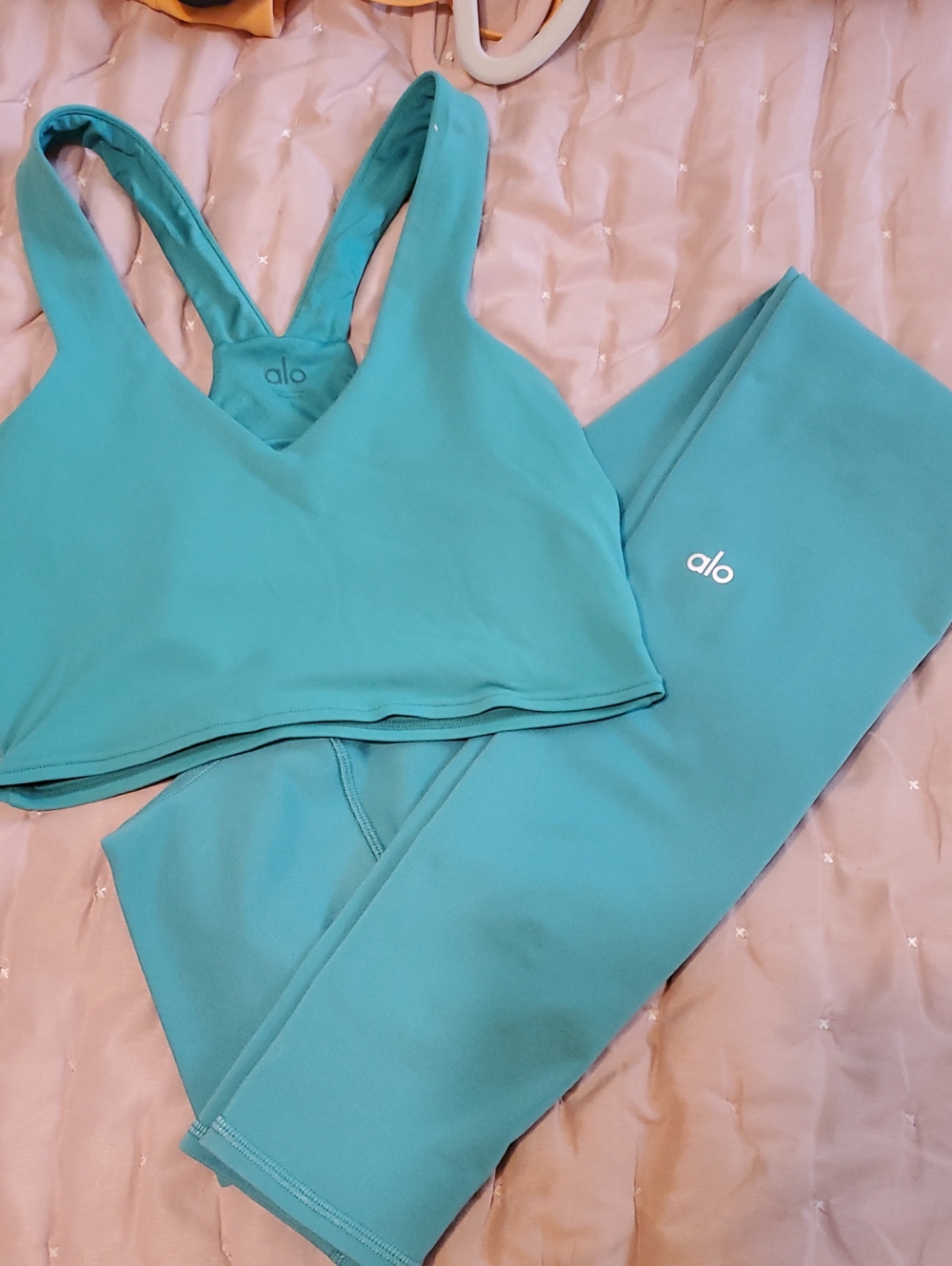 ALO Yoga Teal Racerback Sports Bra and Leggings Set
